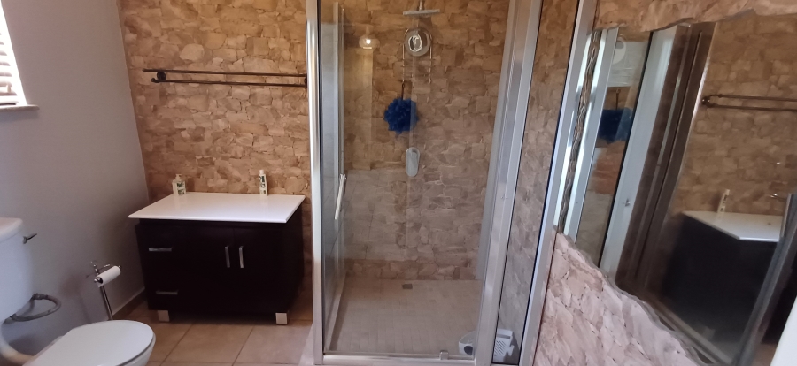 7 Bedroom Property for Sale in Harpington A H North West